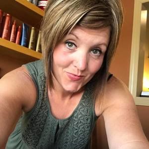 Meet your Posher, Carla